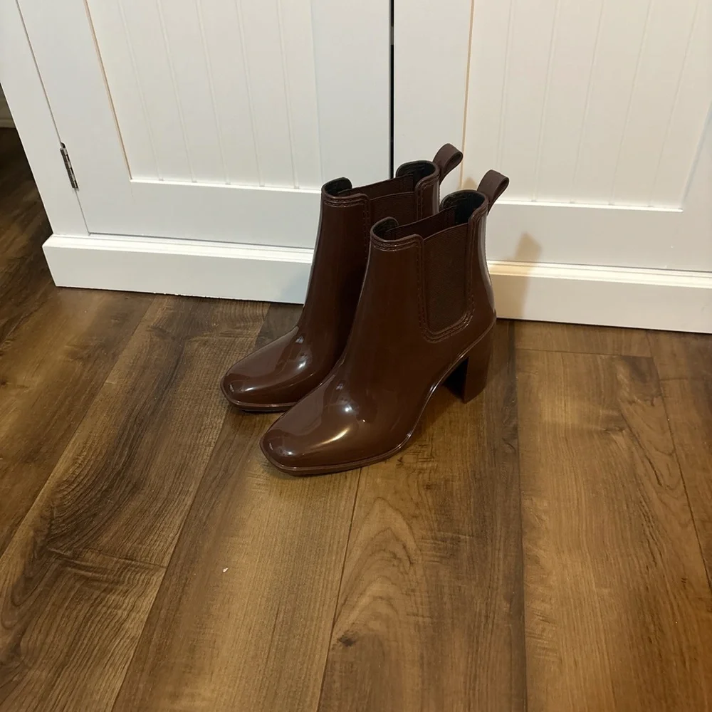 Jeffrey Campbell Brown Heeled Rain Boots Size 6 Chelsea Style